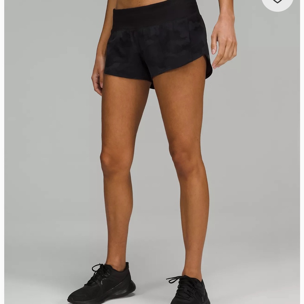 Lululemon speed up black camo 2.5 inseam